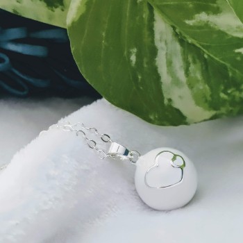 Collier Bola de Grossesse Argent & Blanc avec Coeurs - Nahia 1 - Loupita