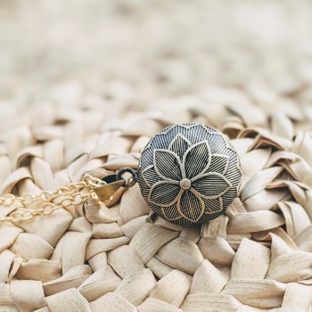 Collier Bola de Grossesse Or avec Fleur - Giulia 1 - Loupita
