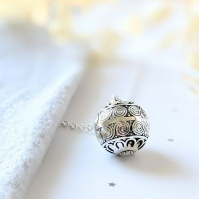 Bola de grossesse, collier et bijoux de maternité - Pleine Lune