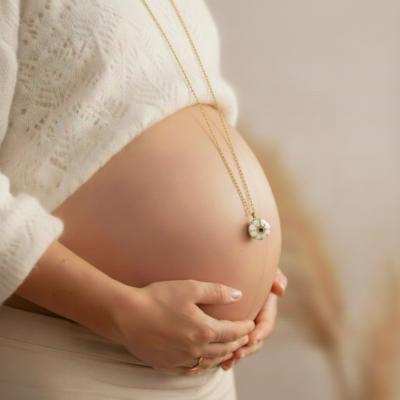 Bola de grossesse Or - Fleur Blanche - Marguerite